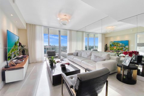 Copropriété à vendre à Miami Beach, Floride: 2 chambres, 106.19 m2 № 1926887 - photo 2