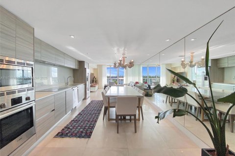 Copropriété à vendre à Miami Beach, Floride: 2 chambres, 106.19 m2 № 1926887 - photo 3