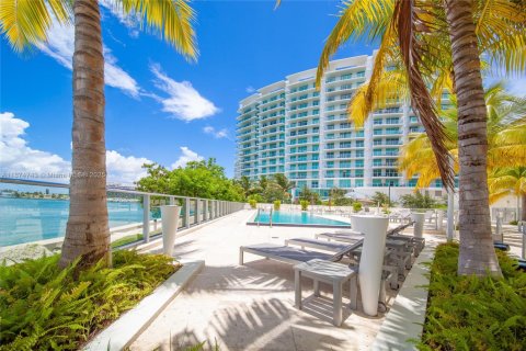 Copropriété à vendre à Miami Beach, Floride: 2 chambres, 106.19 m2 № 1926887 - photo 24