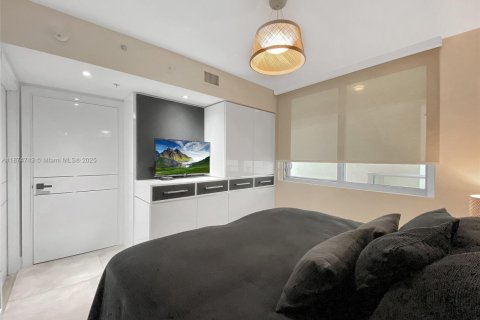 Copropriété à vendre à Miami Beach, Floride: 2 chambres, 106.19 m2 № 1926887 - photo 17