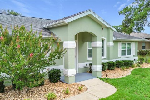 Villa ou maison à vendre à Ocala, Floride: 2 chambres, 113.81 m2 № 2110402 - photo 4