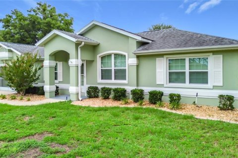 Villa ou maison à vendre à Ocala, Floride: 2 chambres, 113.81 m2 № 2110402 - photo 2