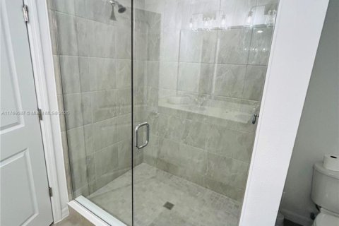 Adosado en venta en Davenport, Florida, 3 dormitorios № 1867650 - foto 10