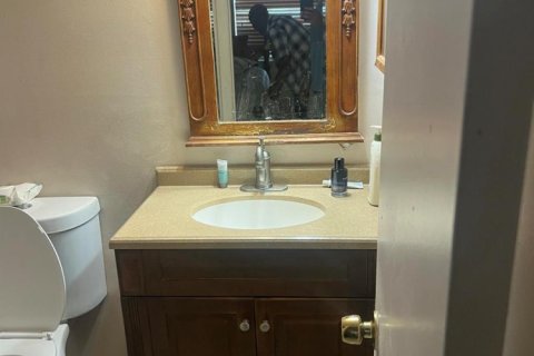 Copropriété à louer à Coral Springs, Floride: 2 chambres, 76.64 m2 № 2400842 - photo 2