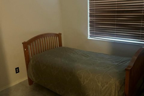 Copropriété à louer à Coral Springs, Floride: 2 chambres, 76.64 m2 № 2400842 - photo 9