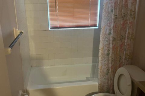 Copropriété à louer à Coral Springs, Floride: 2 chambres, 76.64 m2 № 2400842 - photo 12