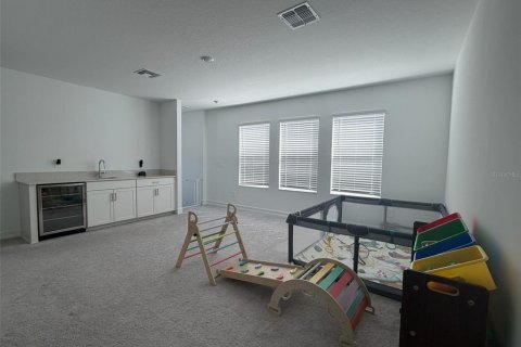 House in Lutz, Florida 5 bedrooms, 304.07 sq.m. № 2426030 - photo 12