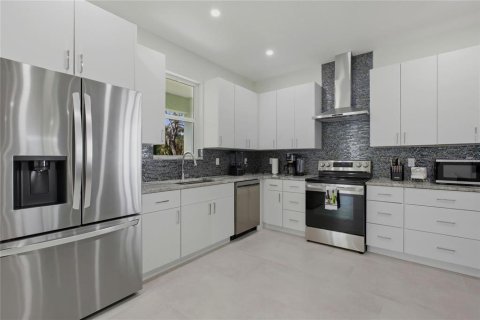Villa ou maison à vendre à Sarasota, Floride: 3 chambres, 171.13 m2 № 2414106 - photo 14