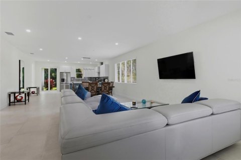 Villa ou maison à vendre à Sarasota, Floride: 3 chambres, 171.13 m2 № 2414106 - photo 4