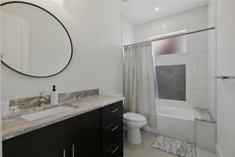 Villa ou maison à vendre à Sarasota, Floride: 3 chambres, 171.13 m2 № 2414106 - photo 24