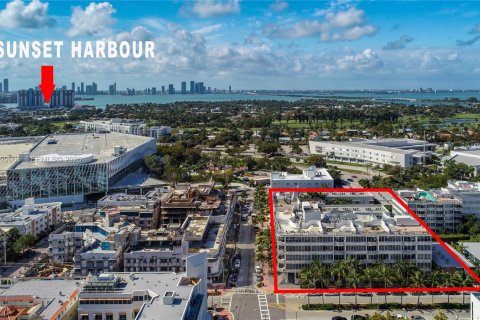 Condominio en venta en Miami Beach, Florida, 1 dormitorio, 74.32 m2 № 2073012 - foto 25