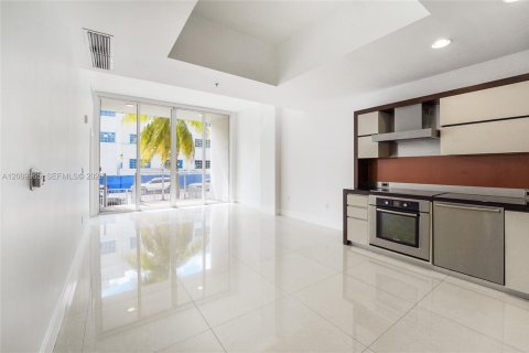 Condominio en venta en Miami Beach, Florida, 1 dormitorio, 74.32 m2 № 2073012 - foto 7