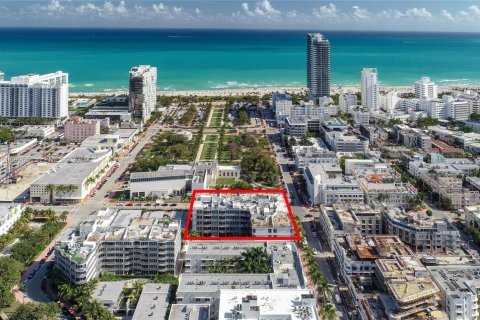 Condominio en venta en Miami Beach, Florida, 1 dormitorio, 74.32 m2 № 2073012 - foto 6