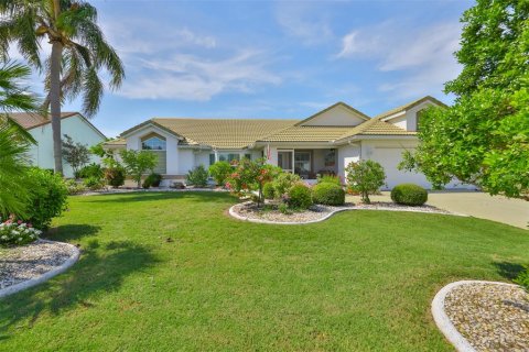 House in Sun City Center, Florida 3 bedrooms, 156.45 sq.m. № 1826161 - photo 2