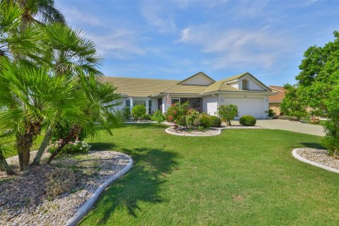 House in Sun City Center, Florida 3 bedrooms, 156.45 sq.m. № 1826161 - photo 4