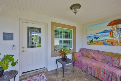 House in Sun City Center, Florida 3 bedrooms, 156.45 sq.m. № 1826161 - photo 5