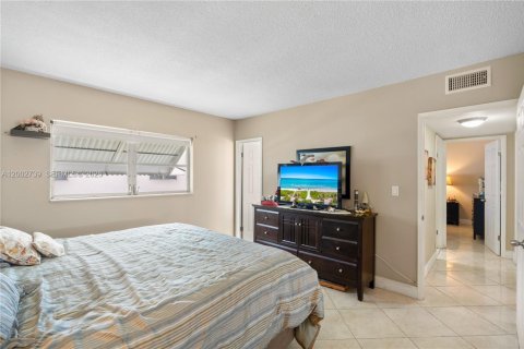 Copropriété à vendre à Hollywood, Floride: 2 chambres, 83.52 m2 № 2067988 - photo 7