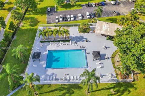 Copropriété à vendre à Hollywood, Floride: 2 chambres, 83.52 m2 № 2067988 - photo 20