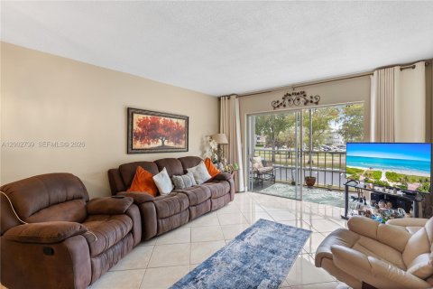 Copropriété à vendre à Hollywood, Floride: 2 chambres, 83.52 m2 № 2067988 - photo 5