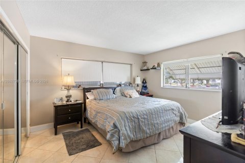 Copropriété à vendre à Hollywood, Floride: 2 chambres, 83.52 m2 № 2067988 - photo 6