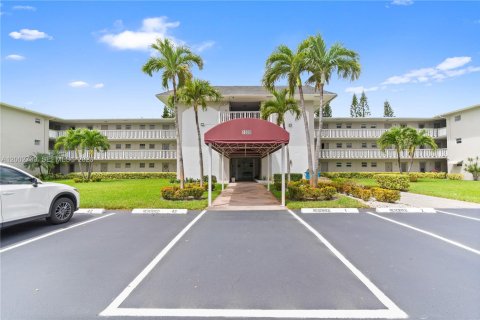 Condo à Hollywood, Floride, 2 chambres  № 2067988