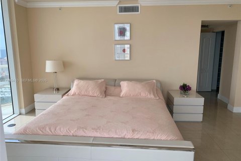 Copropriété à louer à Sunny Isles Beach, Floride: 2 chambres, 132.2 m2 № 1998292 - photo 8