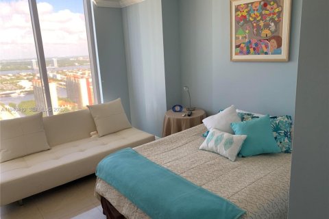 Copropriété à louer à Sunny Isles Beach, Floride: 2 chambres, 132.2 m2 № 1998292 - photo 11