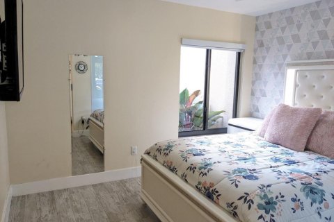 Condo in Boca Raton, Florida, 2 bedrooms  № 2240252 - photo 6