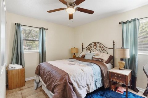 Casa en venta en Fruitland Park, Florida, 3 dormitorios, 75.81 m2 № 2237378 - foto 24