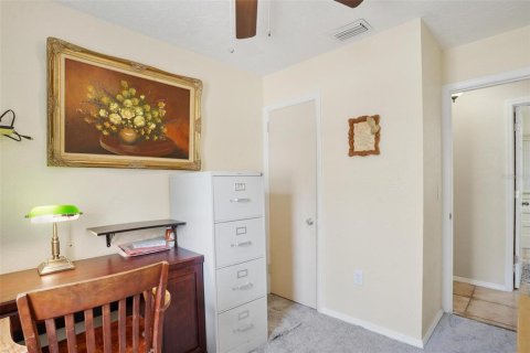 Casa en venta en Fruitland Park, Florida, 3 dormitorios, 75.81 m2 № 2237378 - foto 21