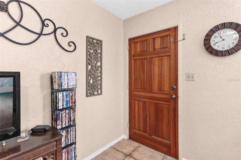 Casa en venta en Fruitland Park, Florida, 3 dormitorios, 75.81 m2 № 2237378 - foto 9