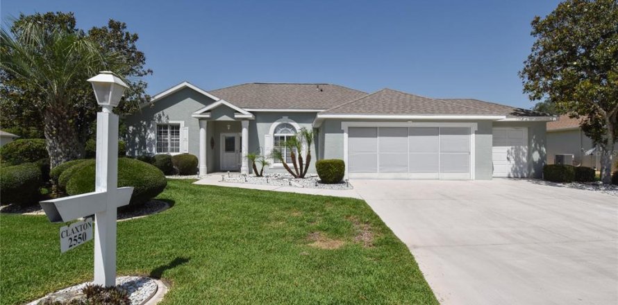House in Ocala, Florida 3 bedrooms, 143.81 sq.m. № 1721401
