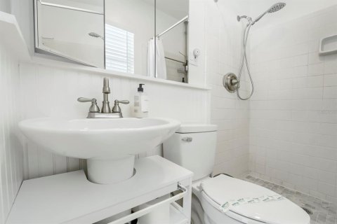 Купить виллу или дом в Семинол, Флорида 7 комнат, 145.11м2, № 2321240 - фото 15