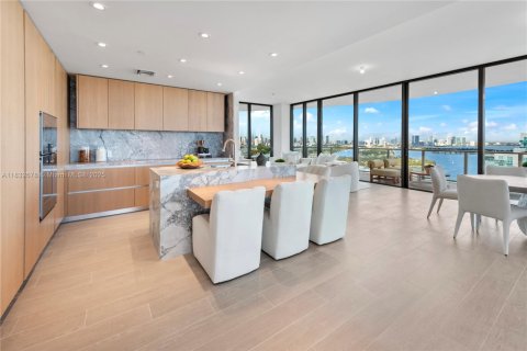 Copropriété à louer à Miami Beach, Floride: 4 chambres, 242.94 m2 № 1814148 - photo 9