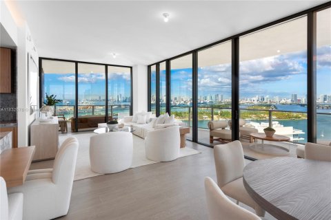 Copropriété à louer à Miami Beach, Floride: 4 chambres, 242.94 m2 № 1814148 - photo 2