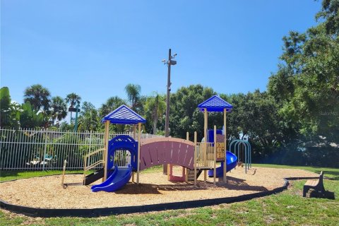 Casa en venta en Palm Harbor, Florida, 3 dormitorios, 111.95 m2 № 1784341 - foto 26