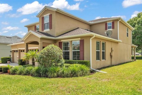 House in Auburndale, Florida 4 bedrooms, 283.44 sq.m. № 1815544 - photo 3