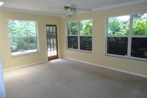 Casa en venta en Saint Petersburg, Florida, 3 dormitorios, 145.3 m2 № 1868855 - foto 4