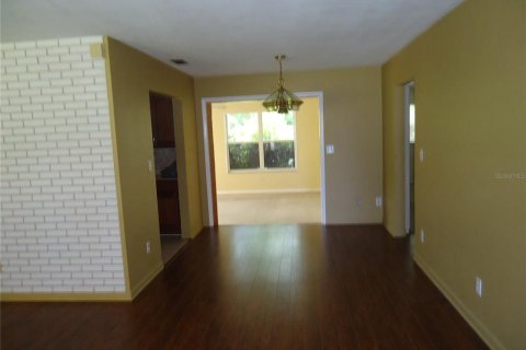Casa en venta en Saint Petersburg, Florida, 3 dormitorios, 145.3 m2 № 1868855 - foto 5