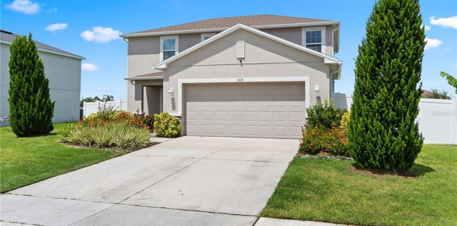 Casa en Kissimmee, Florida 4 dormitorios, 201.41 m2 № 1899762