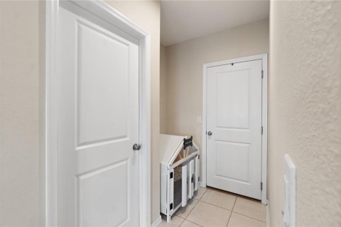 Casa en venta en Kissimmee, Florida, 4 dormitorios, 201.41 m2 № 1899762 - foto 25