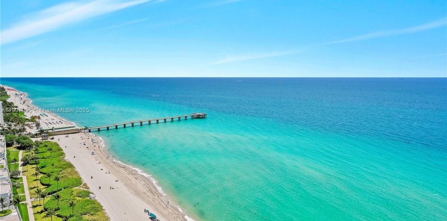 Кондоминиум с 3 спальнями в Санни-Айлс-Бич, Флорида № 1966072