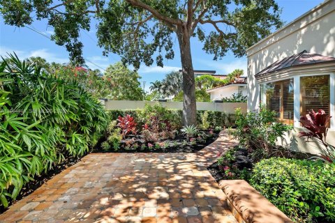 Casa en alquiler en Fort Lauderdale, Florida, 5 dormitorios, 341.23 m2 № 2026330 - foto 26