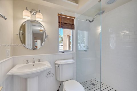 Casa en alquiler en Fort Lauderdale, Florida, 5 dormitorios, 341.23 m2 № 2026330 - foto 16