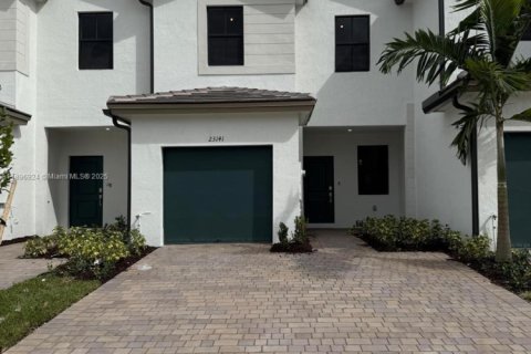 Adosado en alquiler en Miami, Florida, 3 dormitorios, 123.65 m2 № 1948484 - foto 1