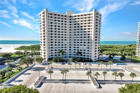 Condo in Marco Island, Florida, 2 bedrooms  № 2153020 - photo 2