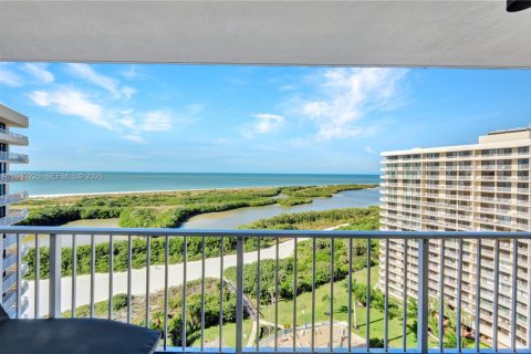 Condo in Marco Island, Florida, 2 bedrooms  № 2153020 - photo 28