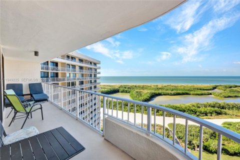 Condo in Marco Island, Florida, 2 bedrooms  № 2153020 - photo 27
