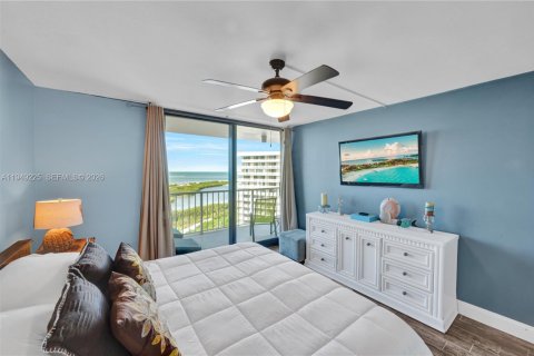 Condo in Marco Island, Florida, 2 bedrooms  № 2153020 - photo 19