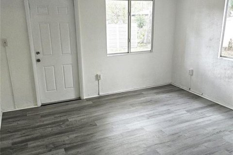 Villa ou maison à louer à Clearwater, Floride: 3 chambres, 121.05 m2 № 2349445 - photo 5